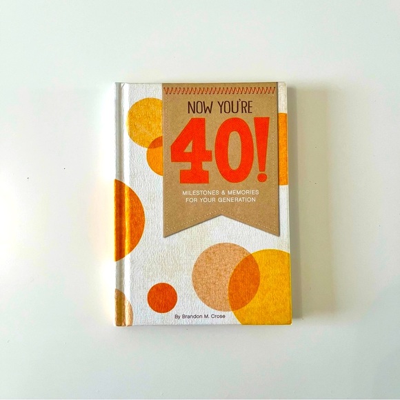 💠3/$10 NOW YOU’RE 40! Book - Picture 1 of 4